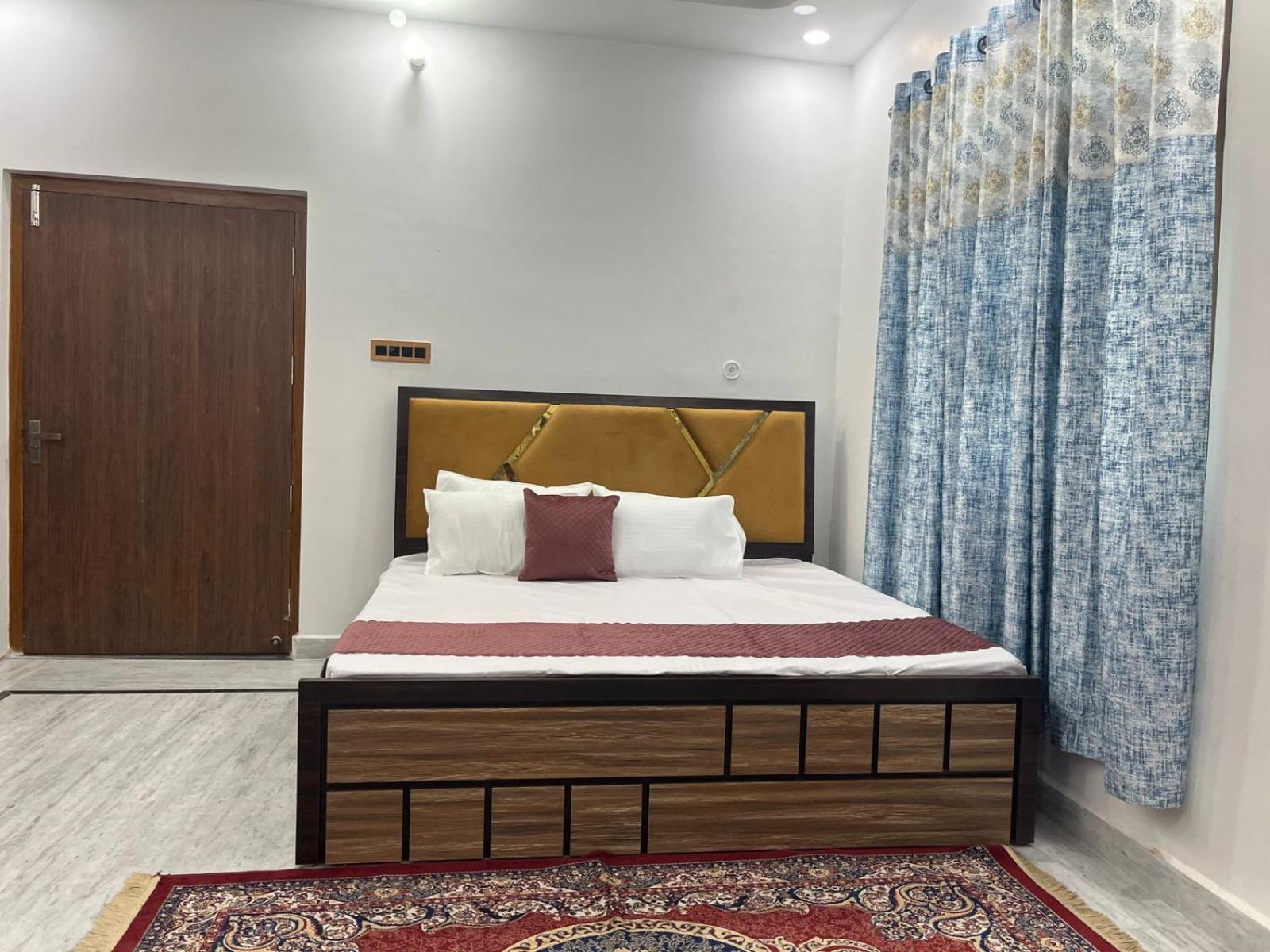 Shri Ram International Home Stay Ayodhya Extérieur photo